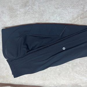 Black lululemon leggings